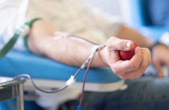 A Veteran Blood Donor’s Guide to Not Freaking Out Your First Time