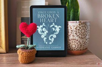 Fall in love with $50 off 2 Kindles this Valentine’s Day